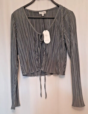Urban Social XS NWT silkyish long sleeve ribbed blouse open crop tie bit shimmer